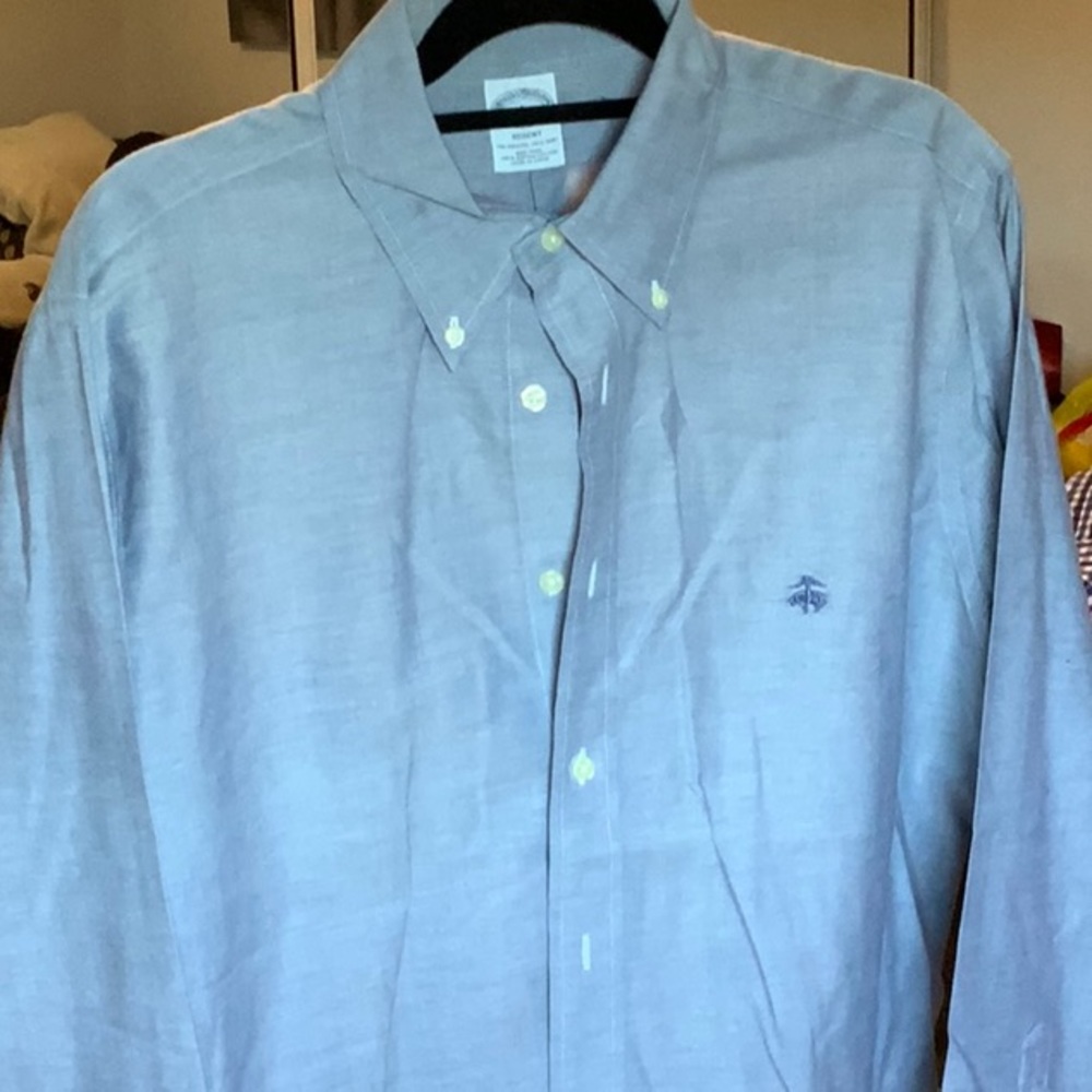 DRESS SHIRT LARGE BROOKS BROTHER REGENT
